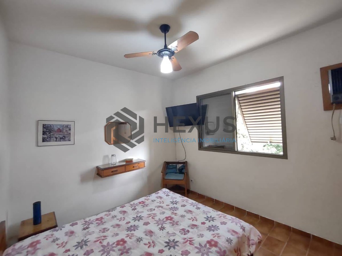 Foto 11 de Apartamento com varanda na Enseada, Guarujá