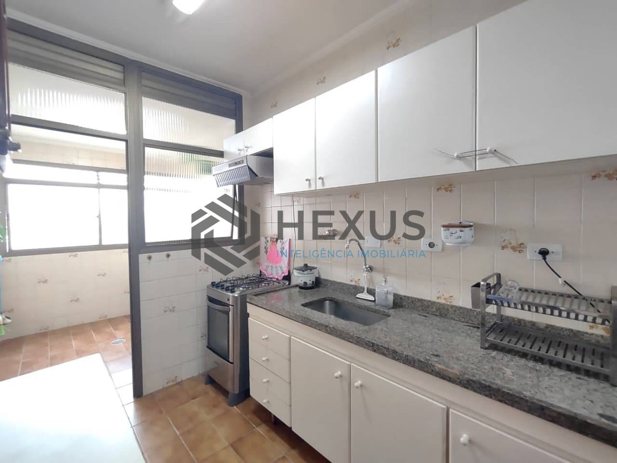 Foto 15 de Apartamento com varanda na Enseada, Guarujá