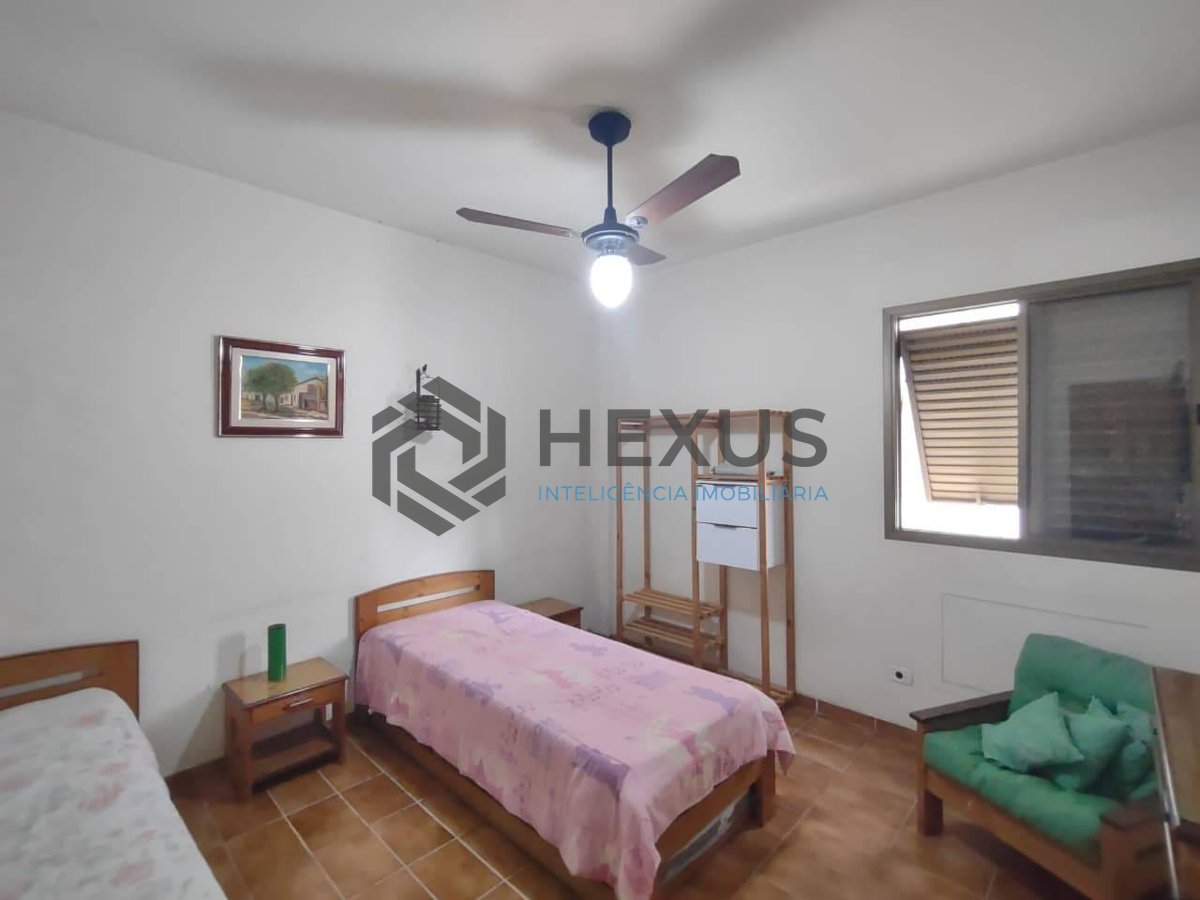 Foto 8 de Apartamento com varanda na Enseada, Guarujá
