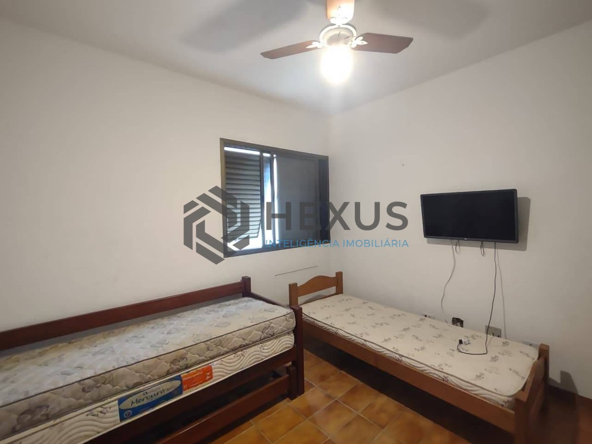 Foto 7 de Apartamento com varanda na Enseada, Guarujá