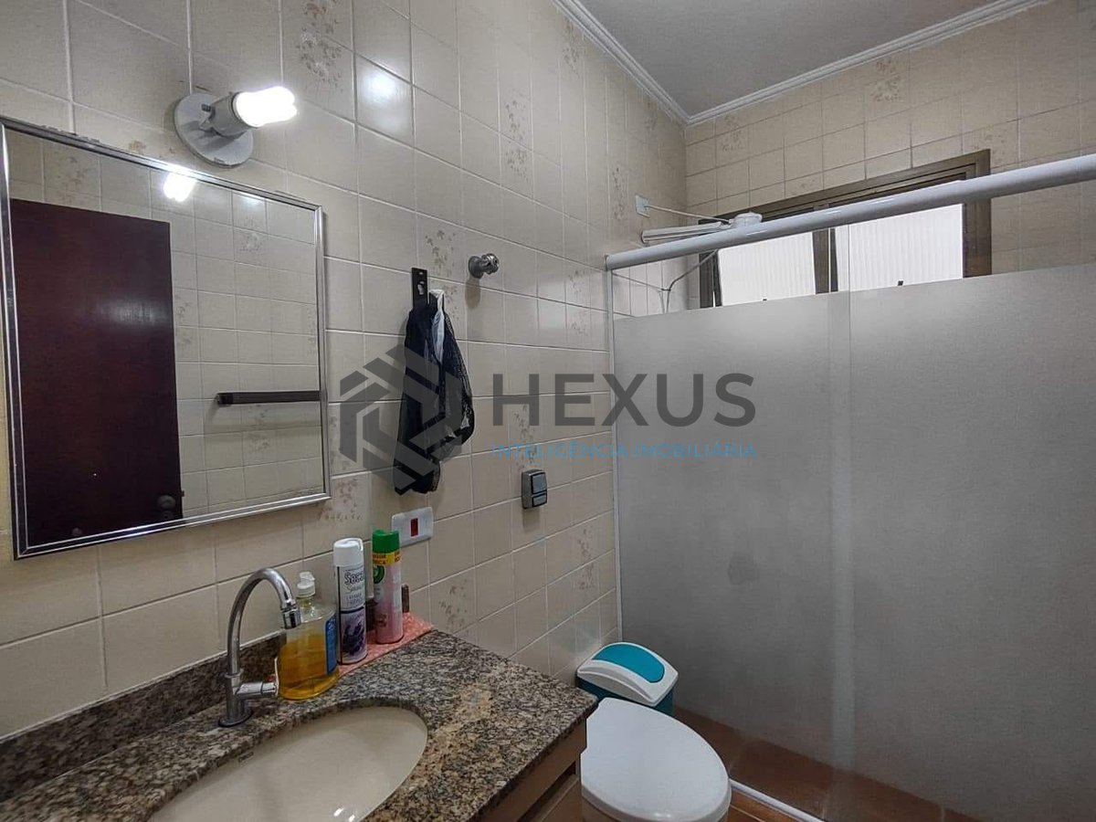 Foto 9 de Apartamento com varanda na Enseada, Guarujá