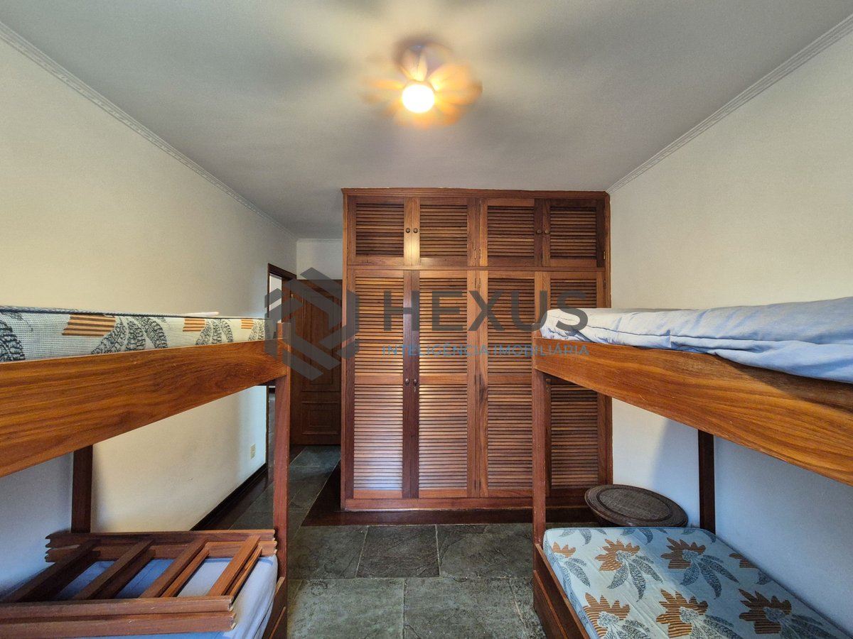 Foto 13 de Apartamento reformado com varanda e lazer, Guarujá