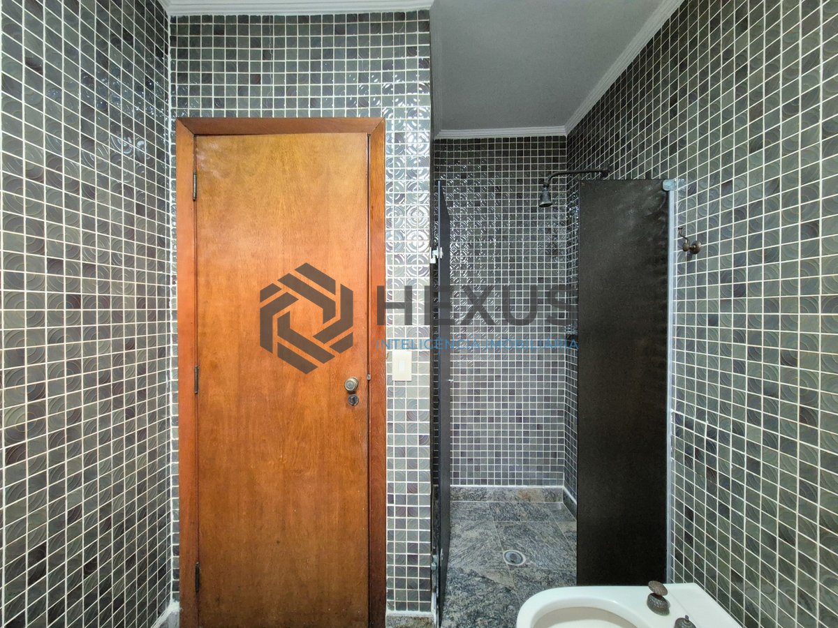 Foto 16 de Apartamento reformado com varanda e lazer, Guarujá