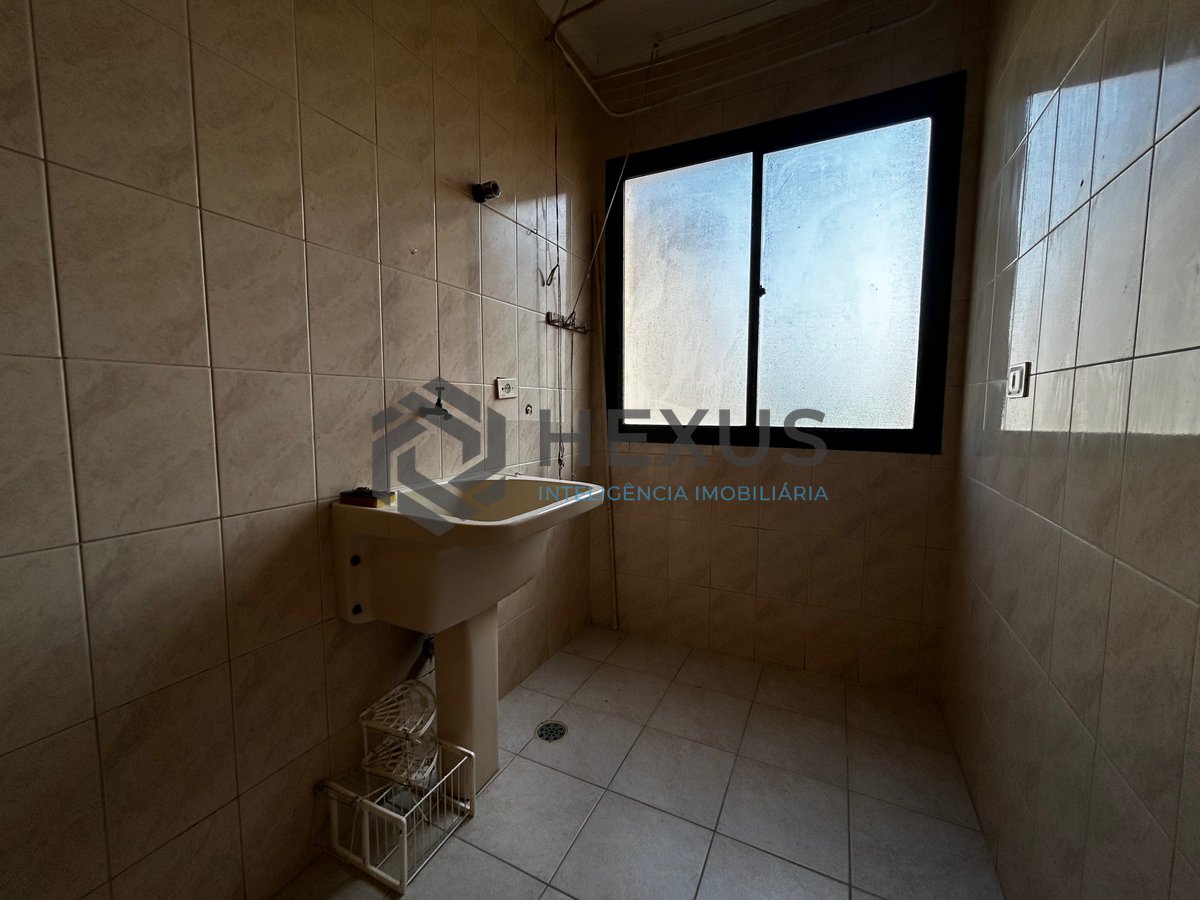 Foto 15 de Apartamento com varanda e lazer a 500m da praia no Tombo, Guarujá