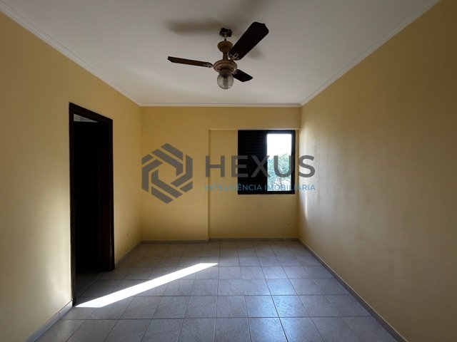Foto 7 de Apartamento com varanda e lazer a 500m da praia no Tombo, Guarujá