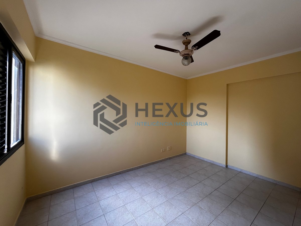 Foto 8 de Apartamento com varanda e lazer a 500m da praia no Tombo, Guarujá