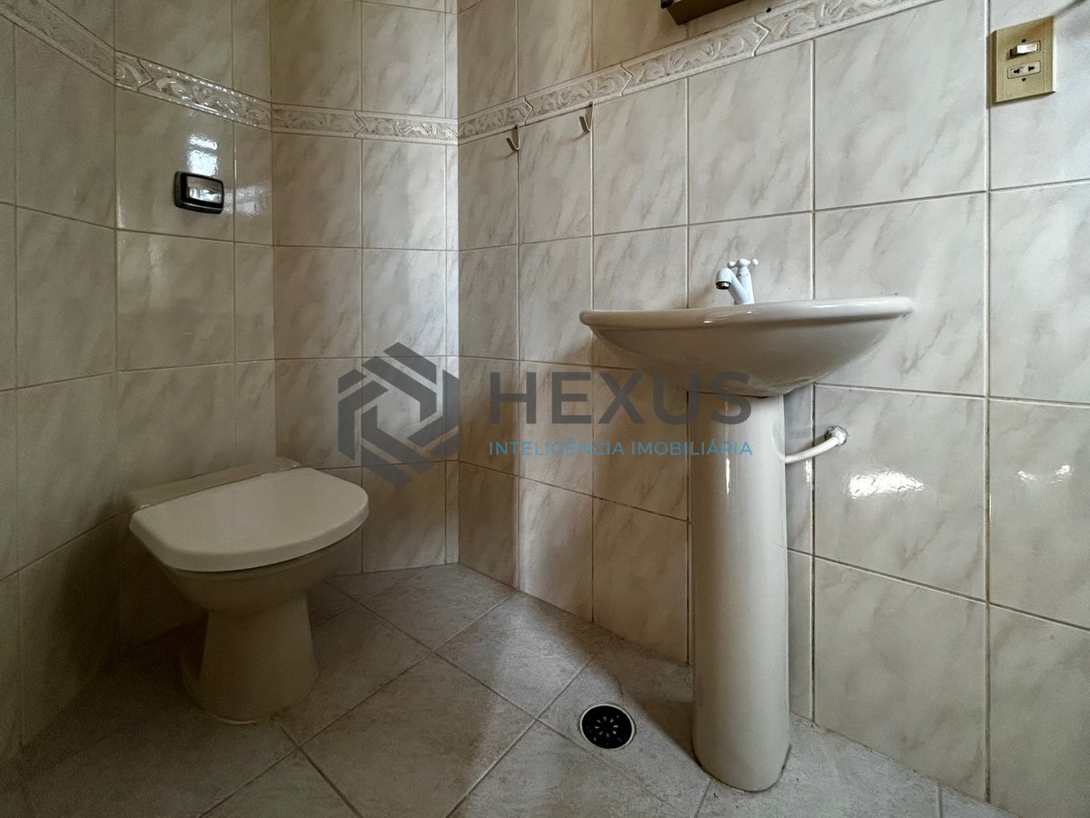 Foto 9 de Apartamento com varanda e lazer a 500m da praia no Tombo, Guarujá