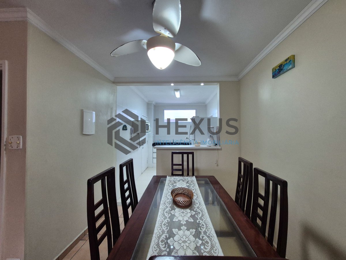 Foto 17 de Apartamento com varanda a 1 quadra da praia nas Pitangueiras, Guarujá