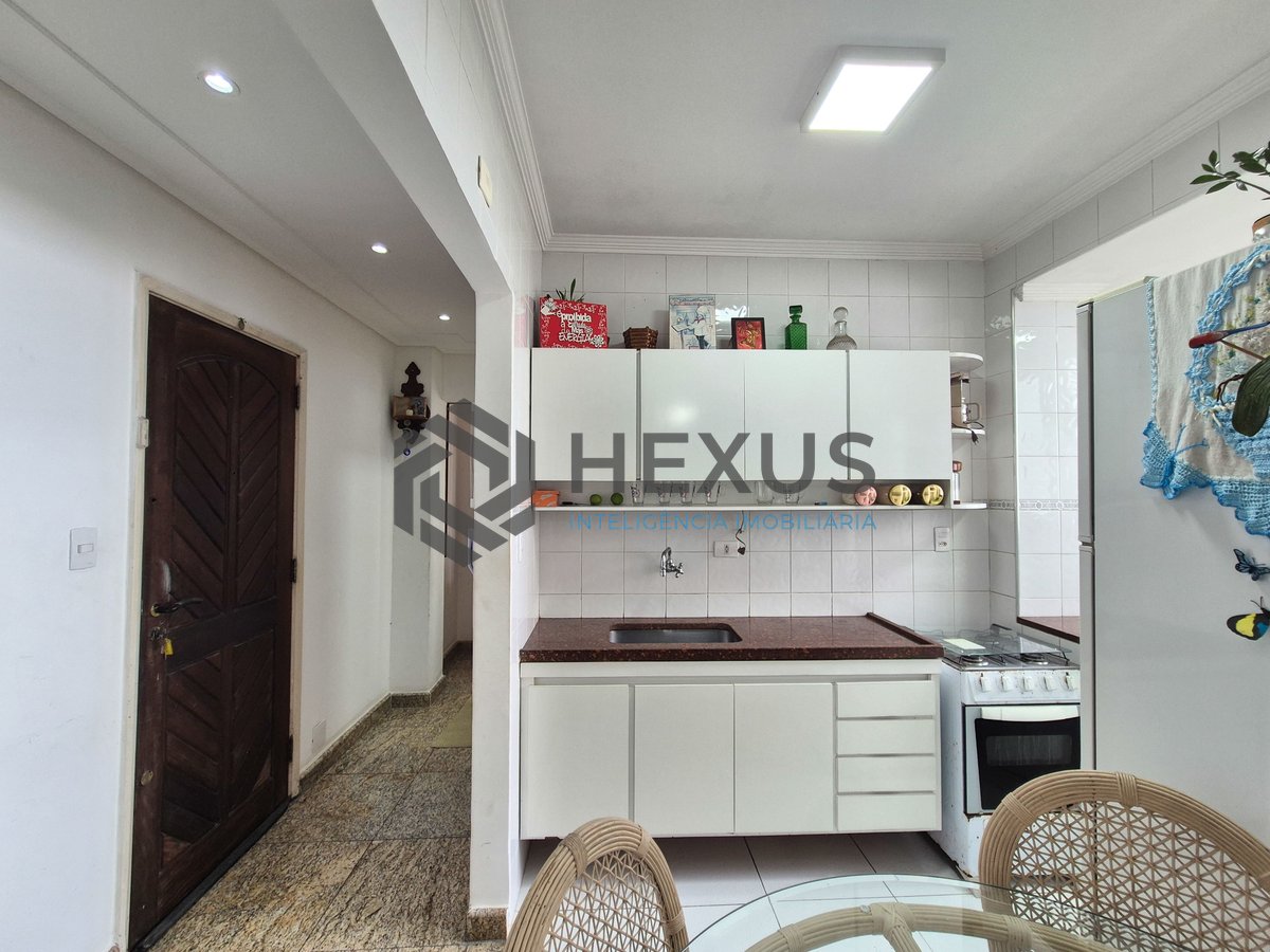 Foto 15 de Apartamento reformado com vista mar a 1 quadra da praia nas Pitangueiras, Guarujá