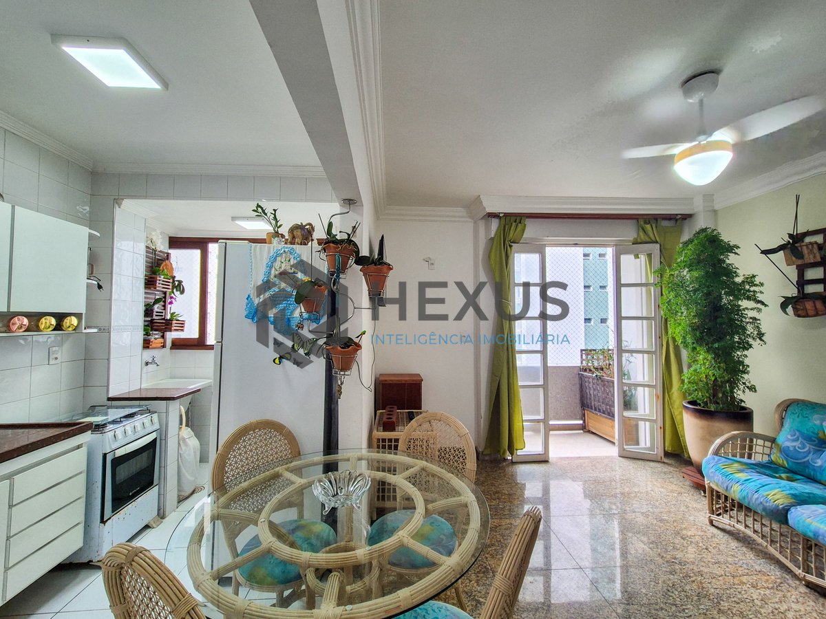 Foto 6 de Apartamento reformado com vista mar a 1 quadra da praia nas Pitangueiras, Guarujá