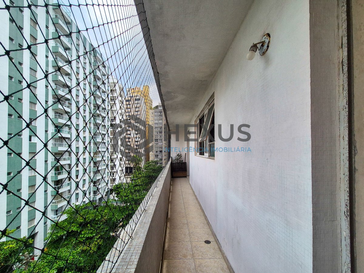 Foto 10 de Apartamento reformado com vista mar a 1 quadra da praia nas Pitangueiras, Guarujá