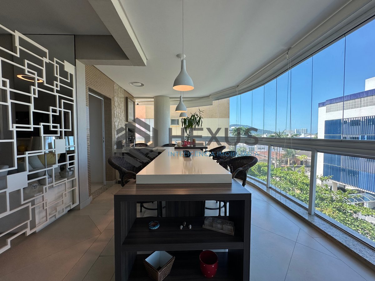 Foto 3 de Apartamento alto padrão com varanda gourmet vista mar e lazer a 250m da praia na Enseada, Guarujá