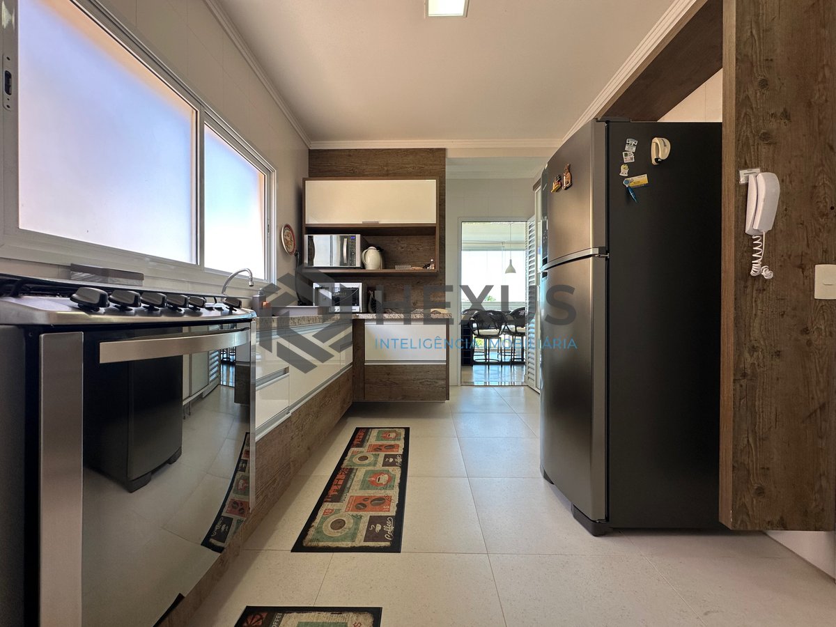 Foto 9 de Apartamento alto padrão com varanda gourmet vista mar e lazer a 250m da praia na Enseada, Guarujá