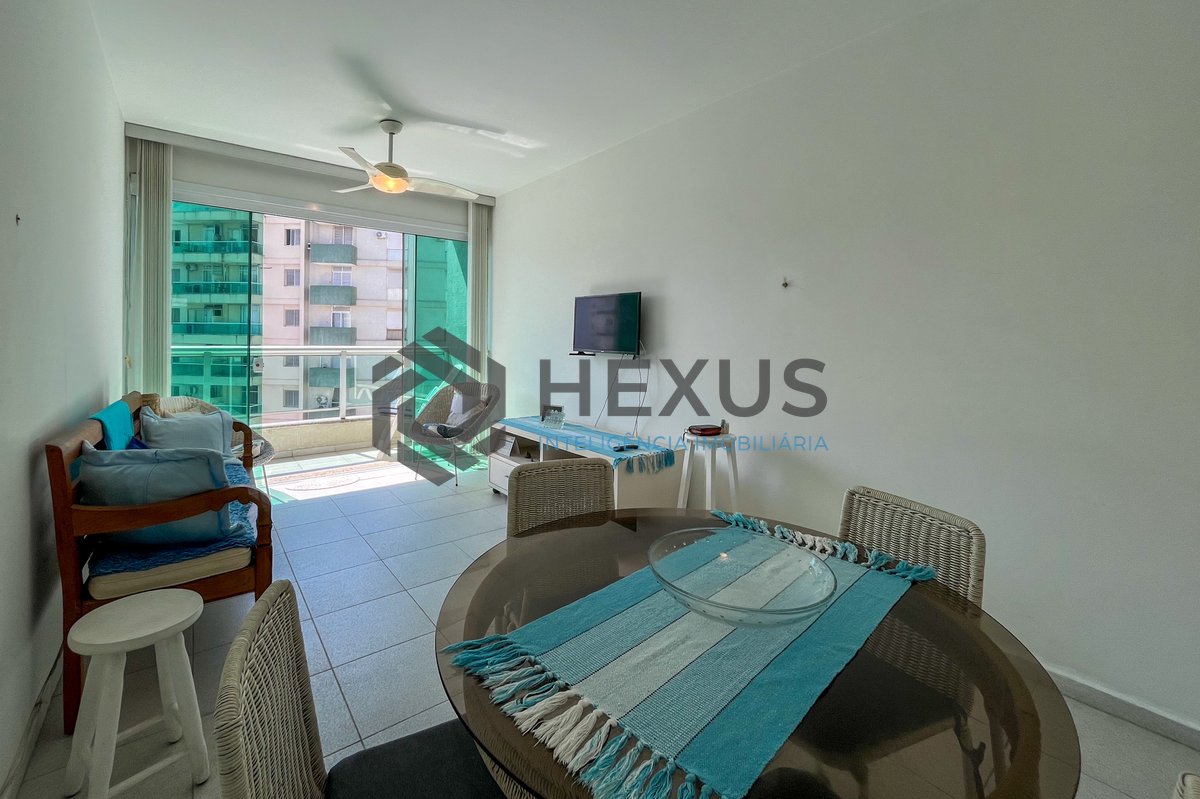Foto 6 de Apartamento frente mar com varanda vista mar nas Pitangueiras, Guarujá