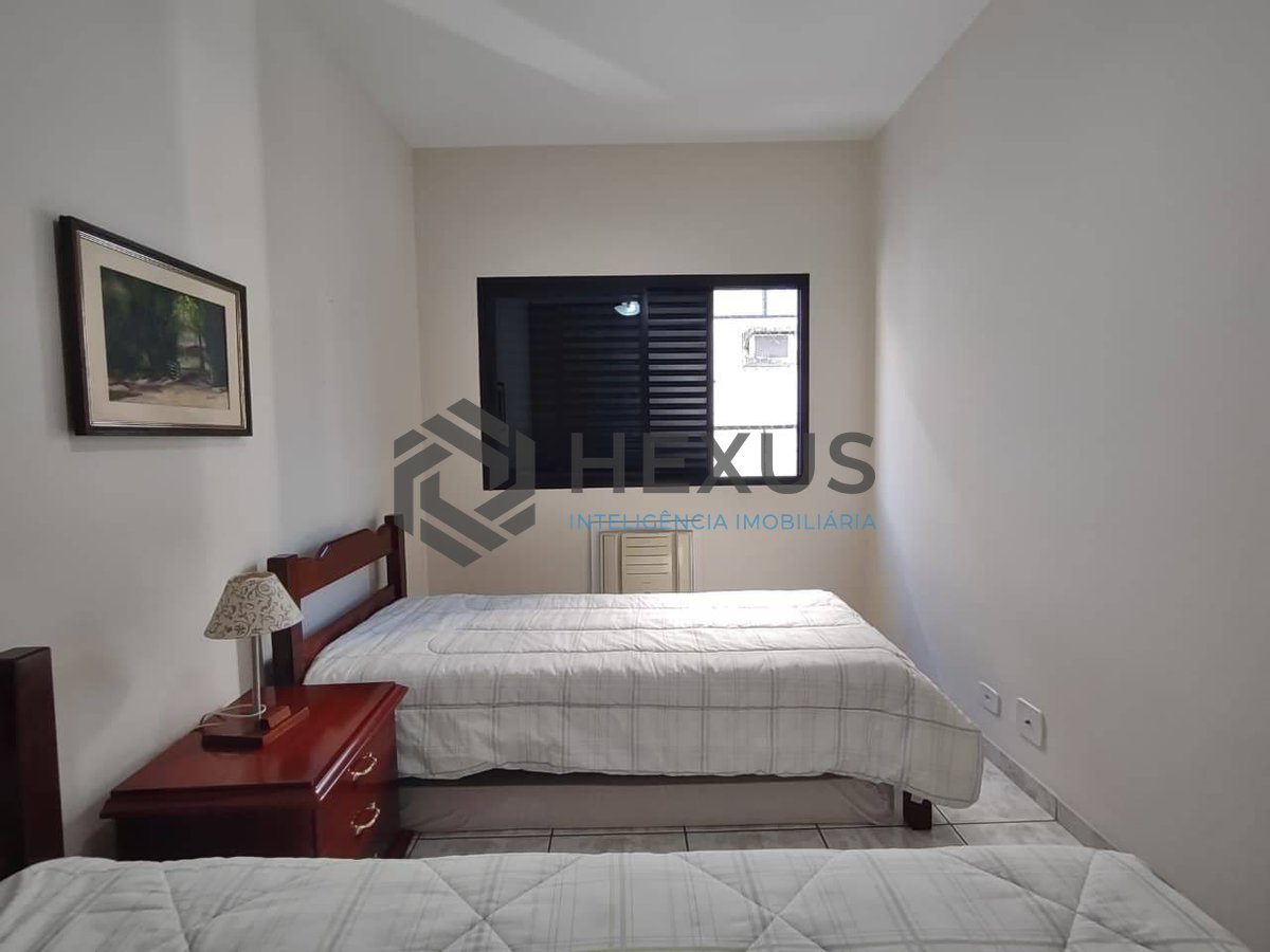 Foto 14 de Apartamento com varanda e lazer na Enseada, Guarujá