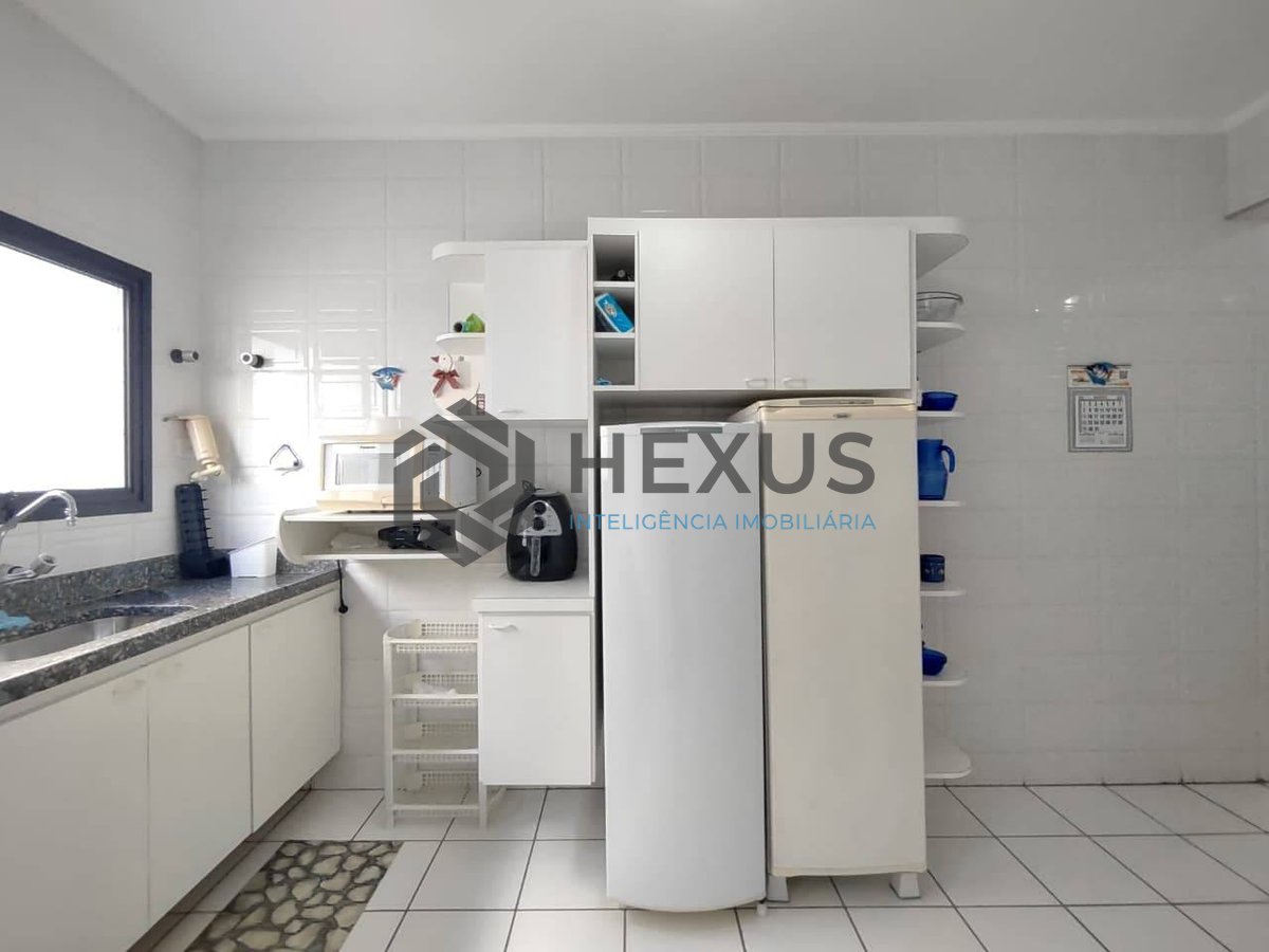 Foto 23 de Apartamento com varanda e lazer na Enseada, Guarujá