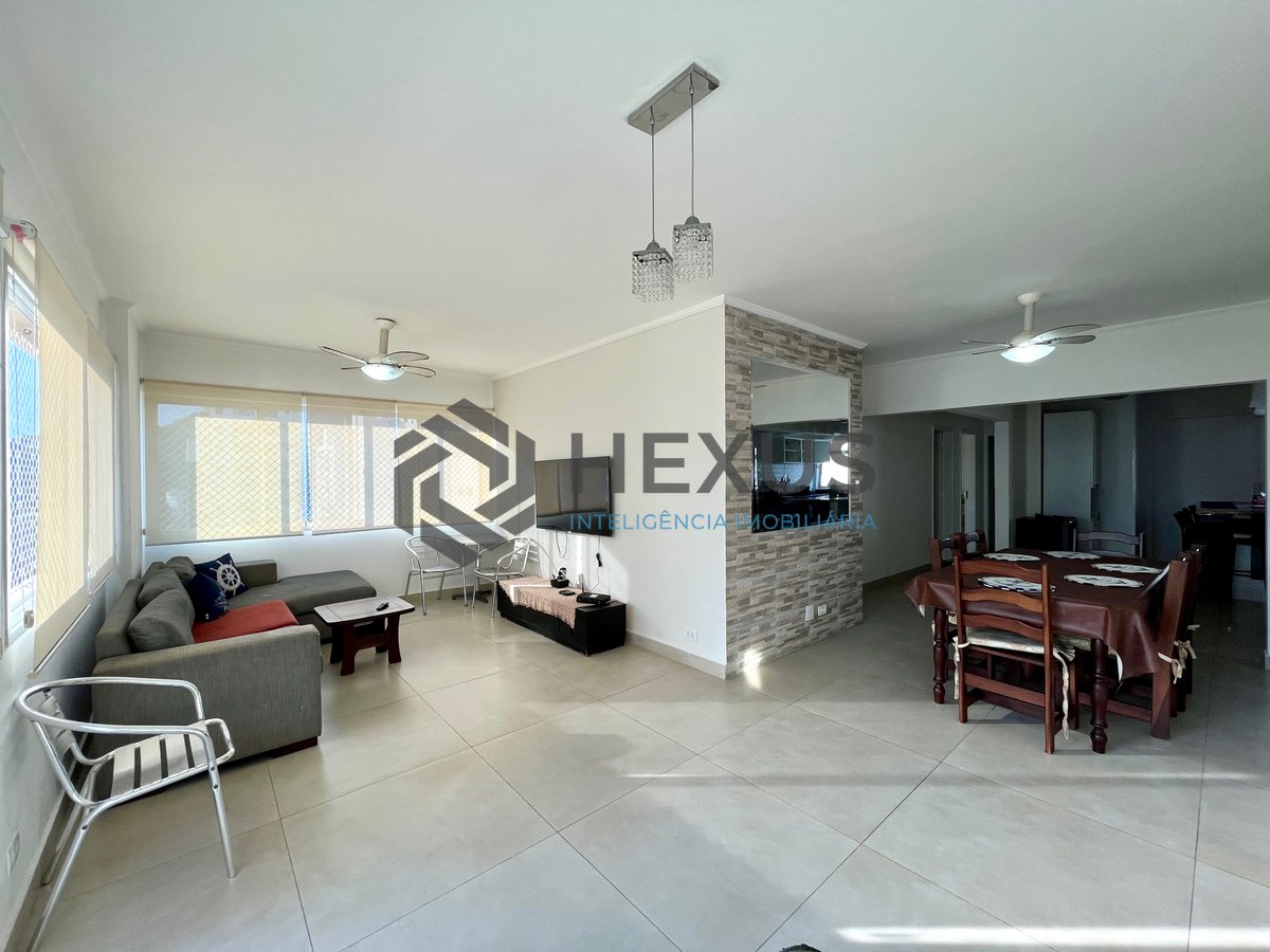 Foto 3 de Apartamento com varanda vista mar na beira mar da praia nas Pitangueiras, Guarujá