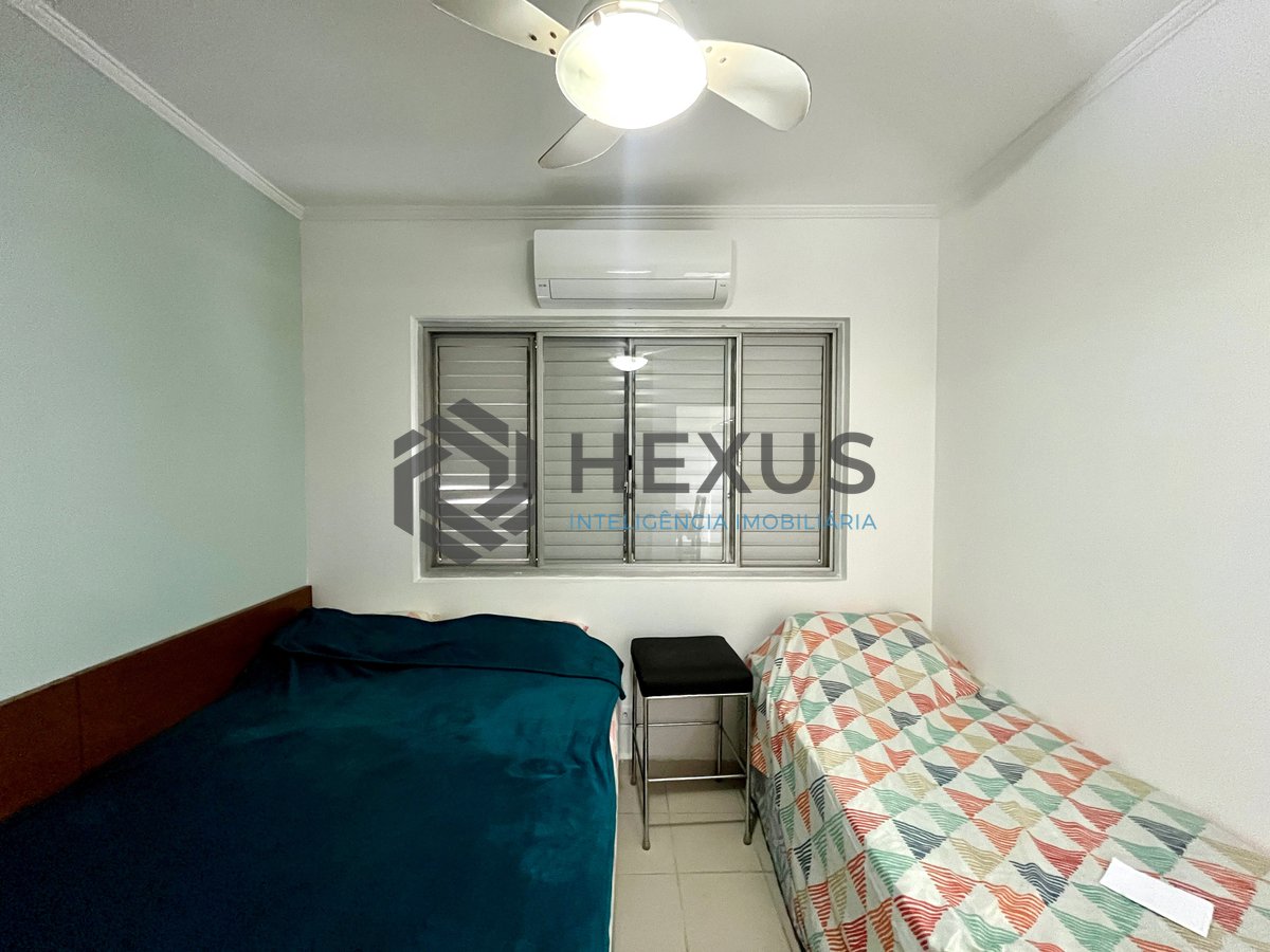 Foto 27 de Apartamento com varanda vista mar na beira mar da praia nas Pitangueiras, Guarujá
