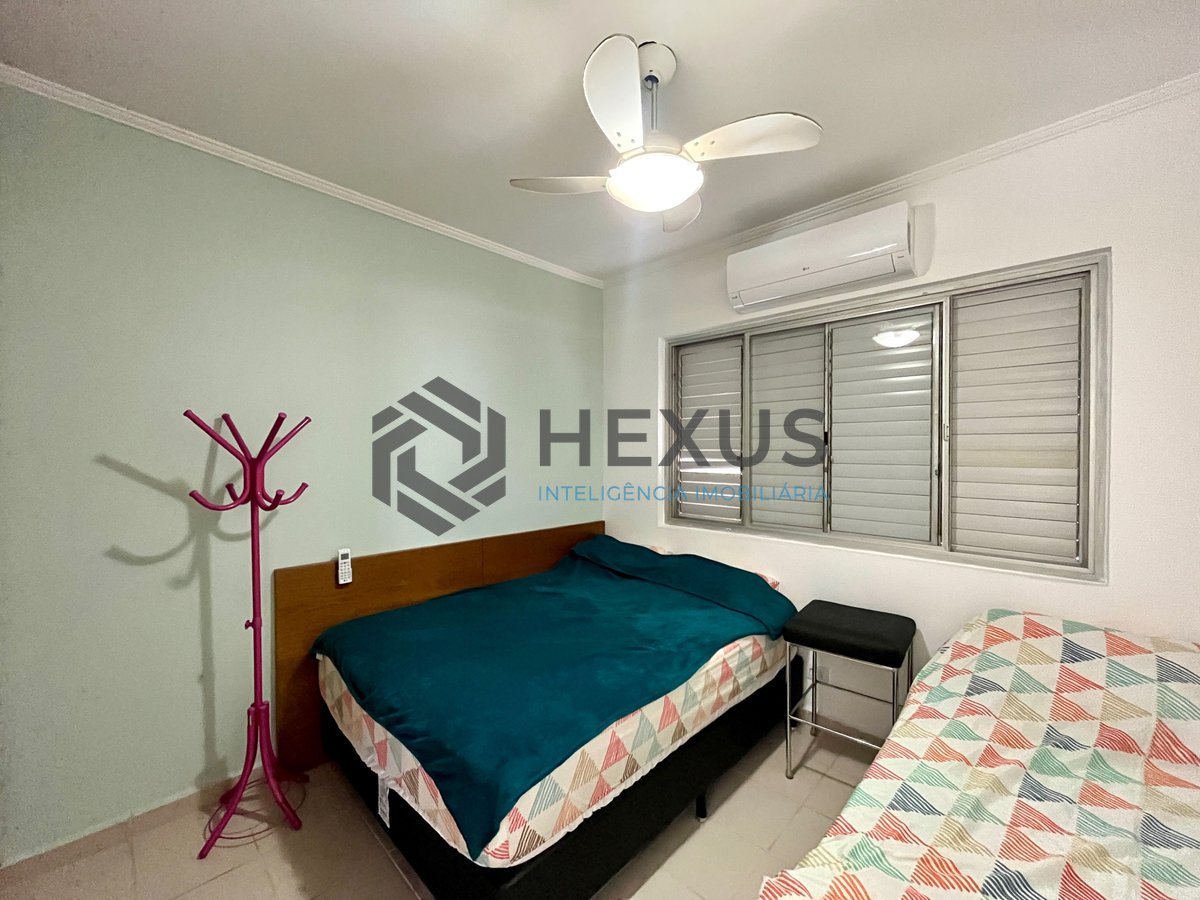Foto 28 de Apartamento com varanda vista mar na beira mar da praia nas Pitangueiras, Guarujá