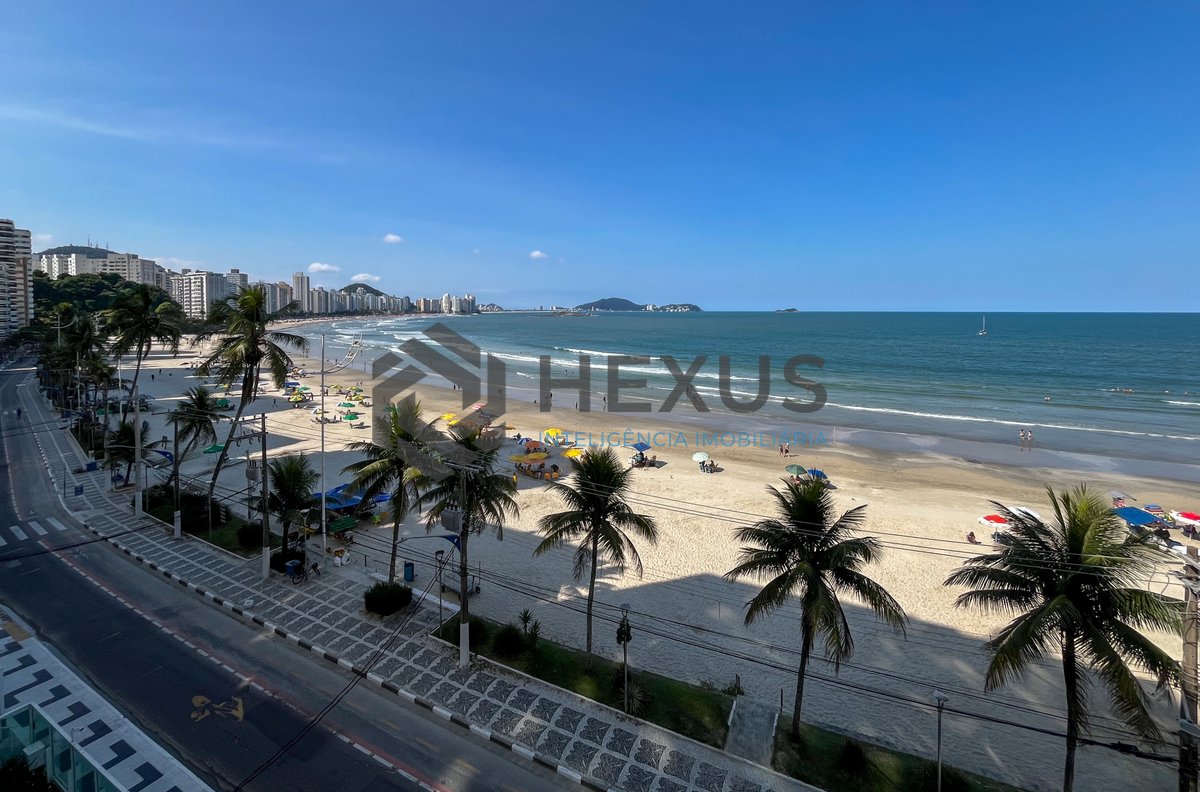 Foto 3 de Apartamento frente mar com varanda e lazer no Jardim Astúrias, Guarujá