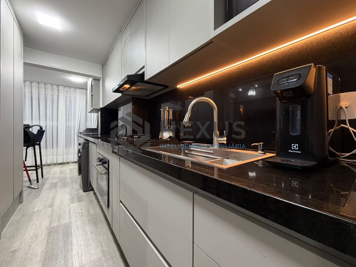 Foto 13 de Apartamento com varanda gourmet e lazer a 1 quadra da praia no Jardim Astúrias, Guarujá
