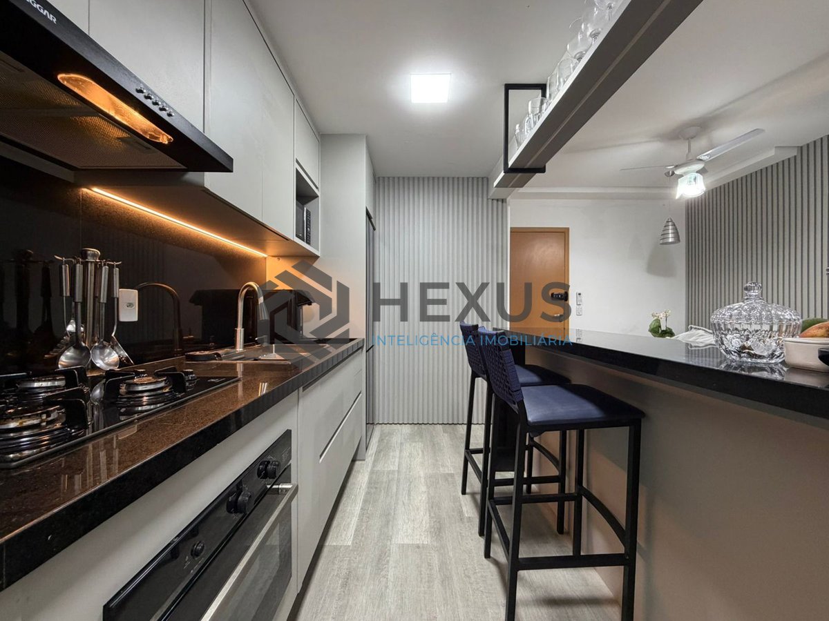 Foto 15 de Apartamento com varanda gourmet e lazer a 1 quadra da praia no Jardim Astúrias, Guarujá