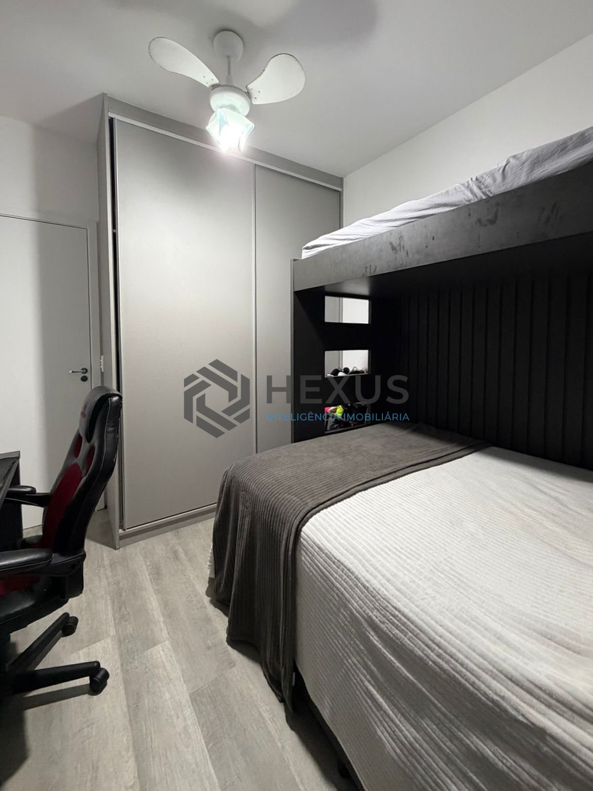 Foto 29 de Apartamento com varanda gourmet e lazer a 1 quadra da praia no Jardim Astúrias, Guarujá