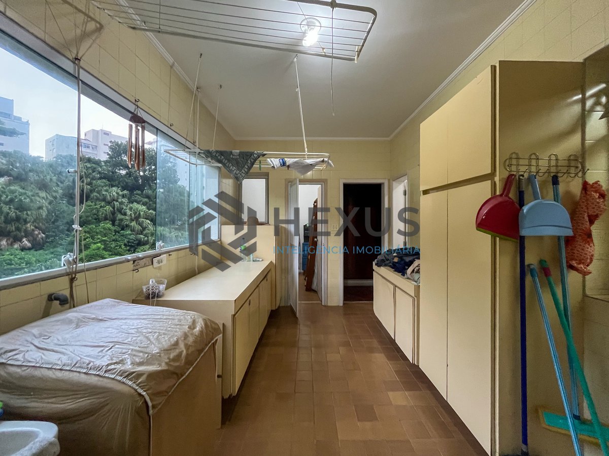 Foto 43 de Apartamento frente mar com varanda vista mar nas Pitangueiras, Guarujá