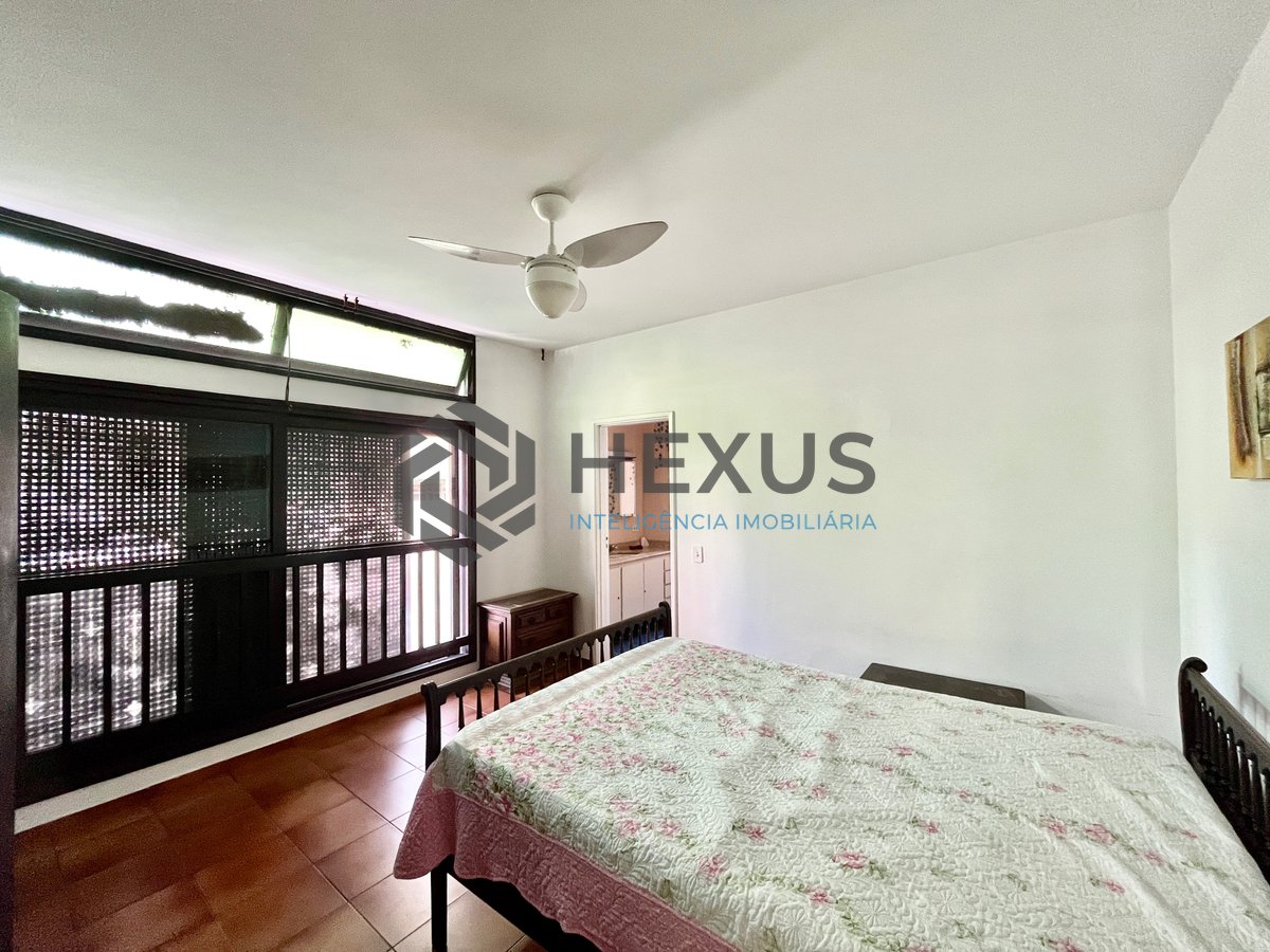 Foto 12 de Apartamento com varanda a 1 quadra do mar nas Pitangueiras, Guarujá