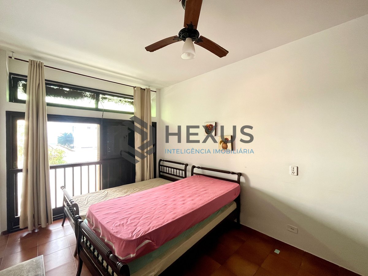 Foto 9 de Apartamento com varanda a 1 quadra do mar nas Pitangueiras, Guarujá