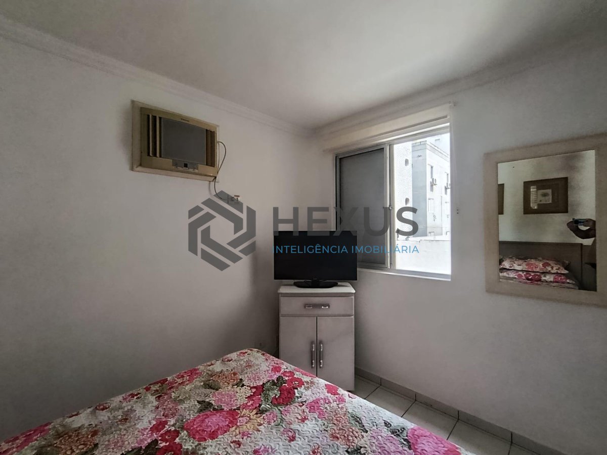 Foto 12 de Apartamento com varanda na Enseada, Guarujá