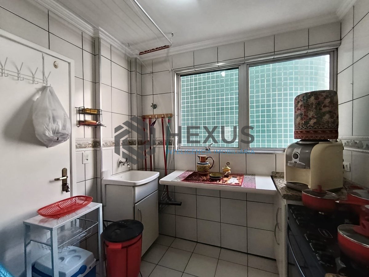 Foto 20 de Apartamento com varanda na Enseada, Guarujá