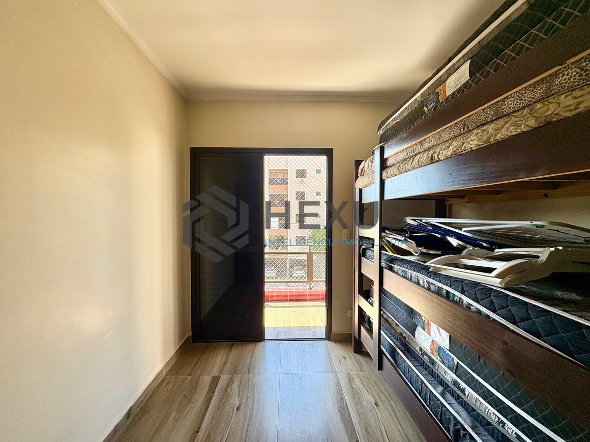 Foto 11 de Apartamento com varanda e lazer na Enseada, Guarujá