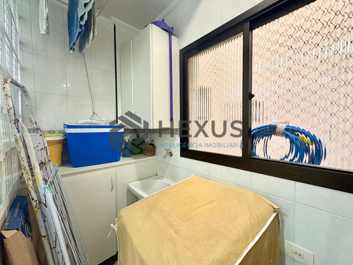 Foto 20 de Apartamento com varanda e lazer na Enseada, Guarujá