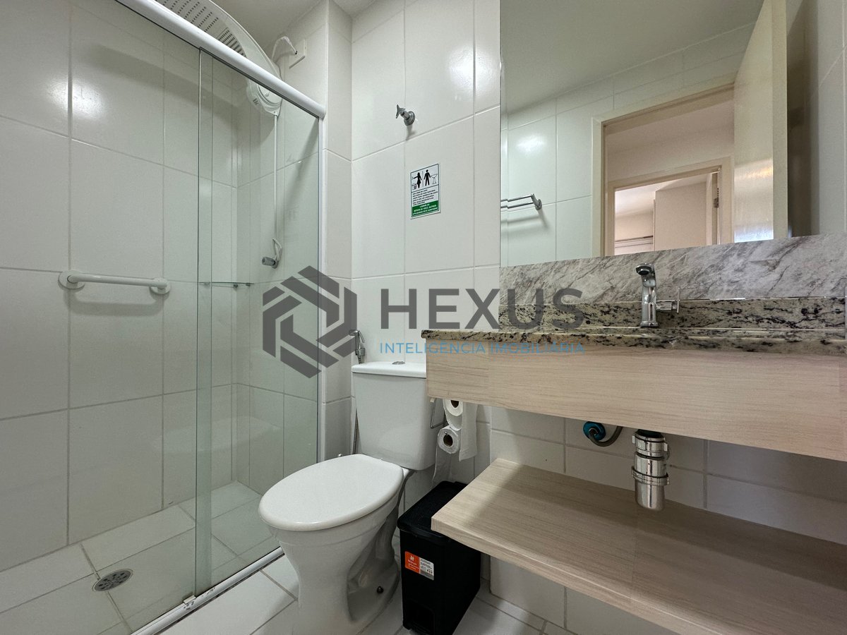 Foto 19 de Apartamento com varanda gourmet e vista mar a 600m da praia na Enseada, Guarujá