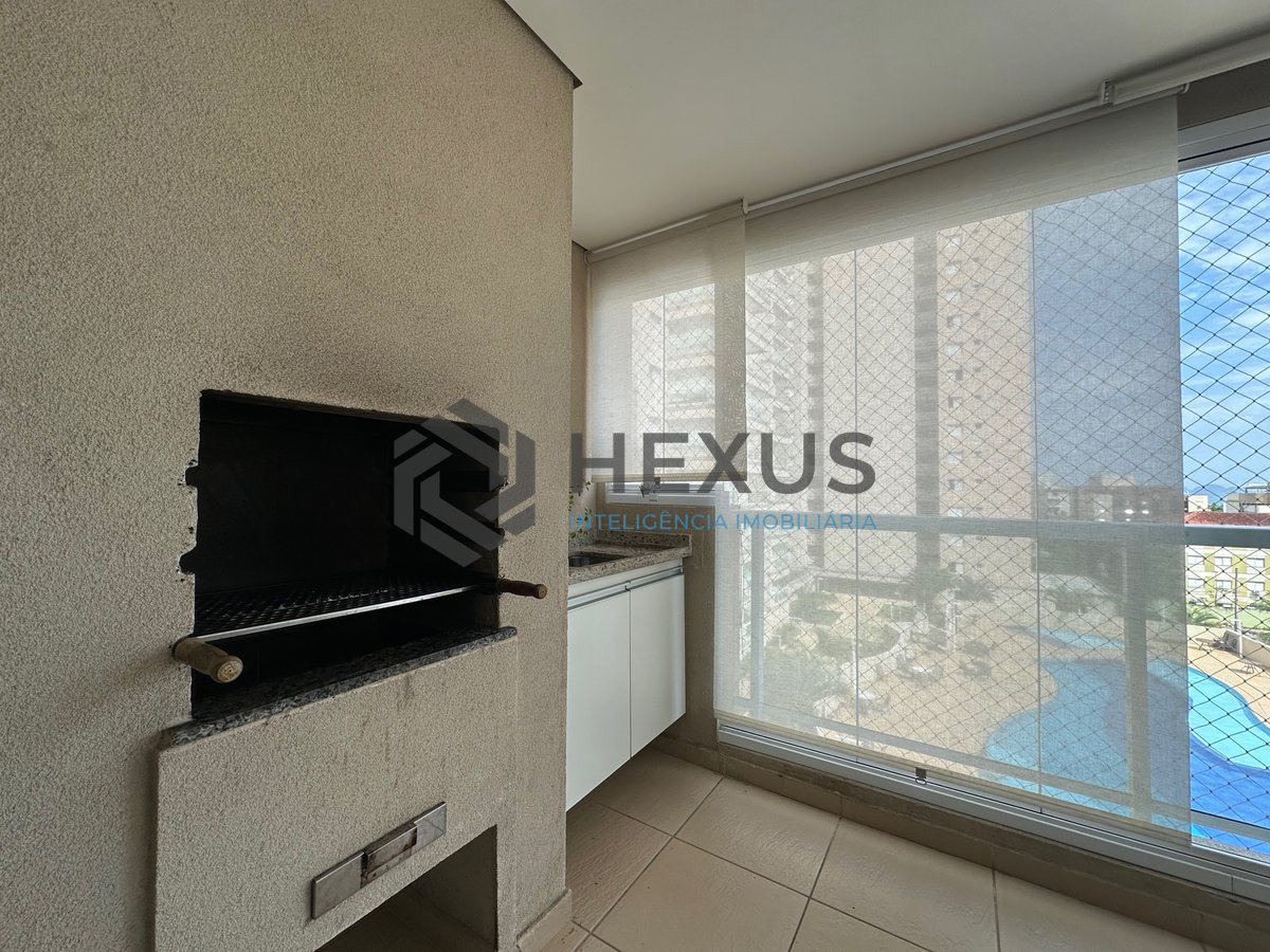 Foto 8 de Apartamento com varanda gourmet e vista mar a 600m da praia na Enseada, Guarujá