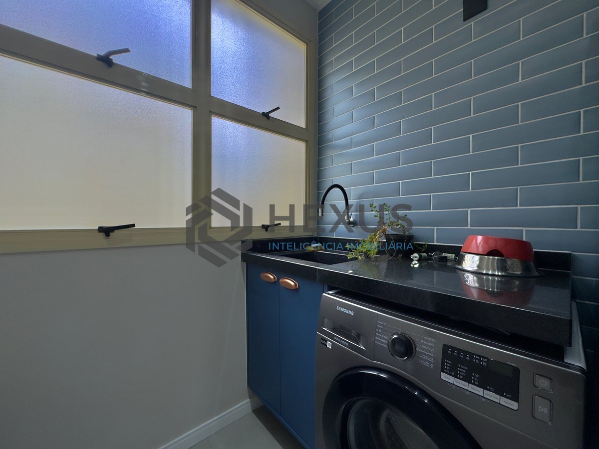 Foto 11 de Apartamento com varanda e lazer na Enseada, Guarujá