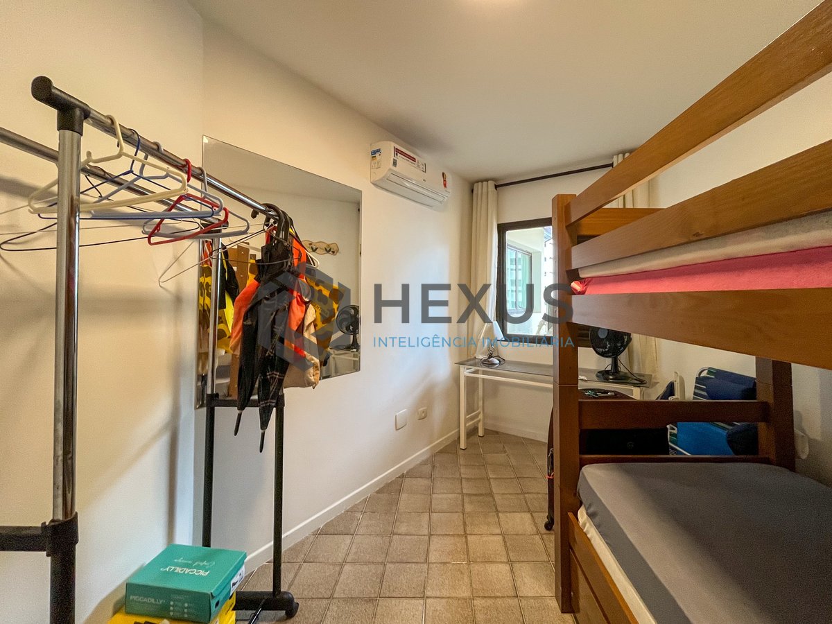 Foto 12 de Apartamento com varanda e lazer nas Pitangueiras, Guarujá