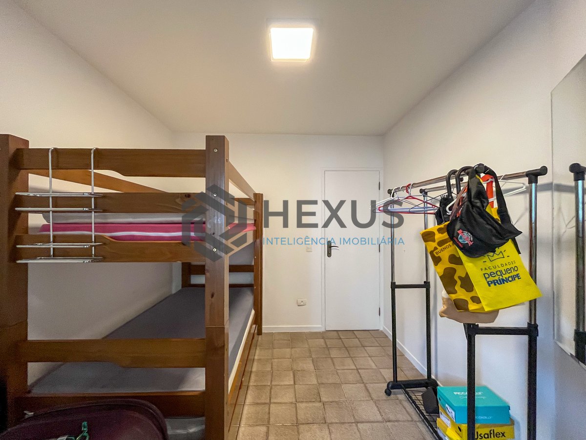Foto 13 de Apartamento com varanda e lazer nas Pitangueiras, Guarujá