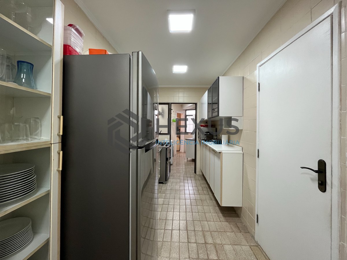 Foto 26 de Apartamento com varanda e lazer nas Pitangueiras, Guarujá