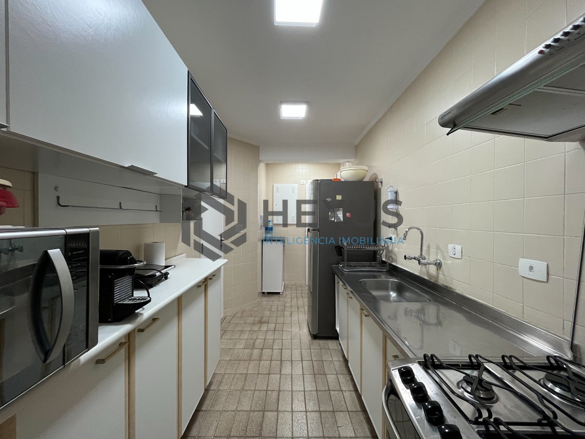 Foto 27 de Apartamento com varanda e lazer nas Pitangueiras, Guarujá