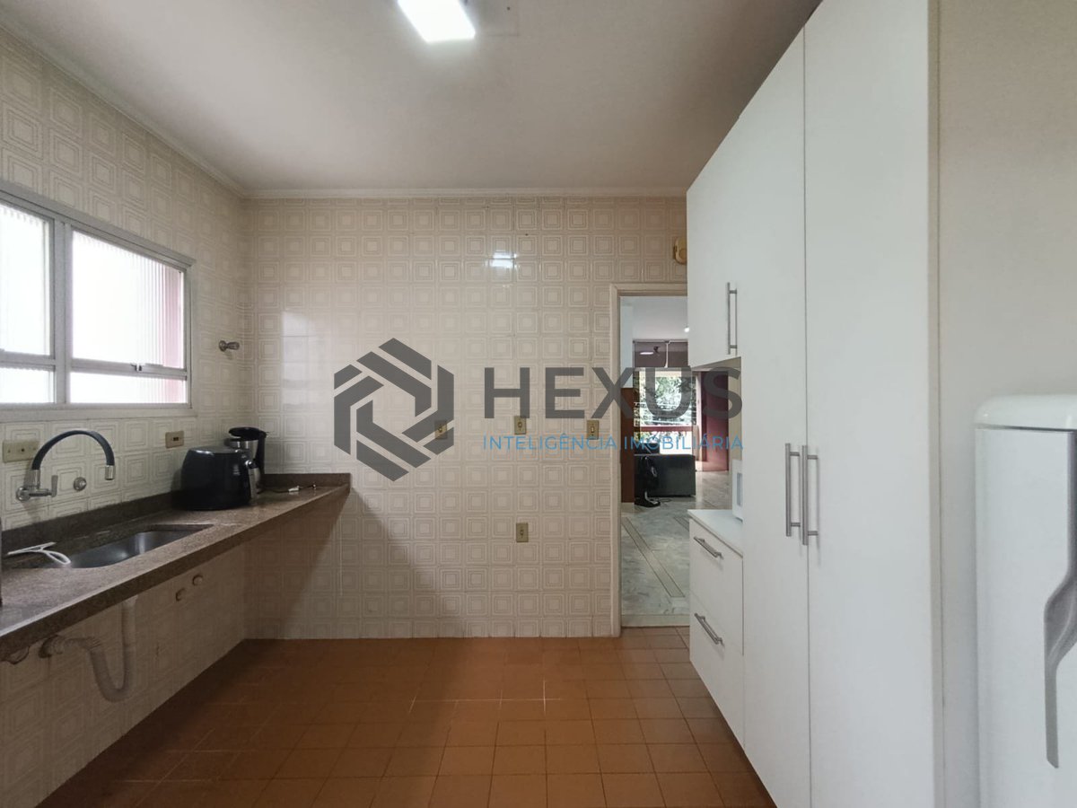 Foto 18 de Apartamento com varanda e lazer na Enseada, Guarujá