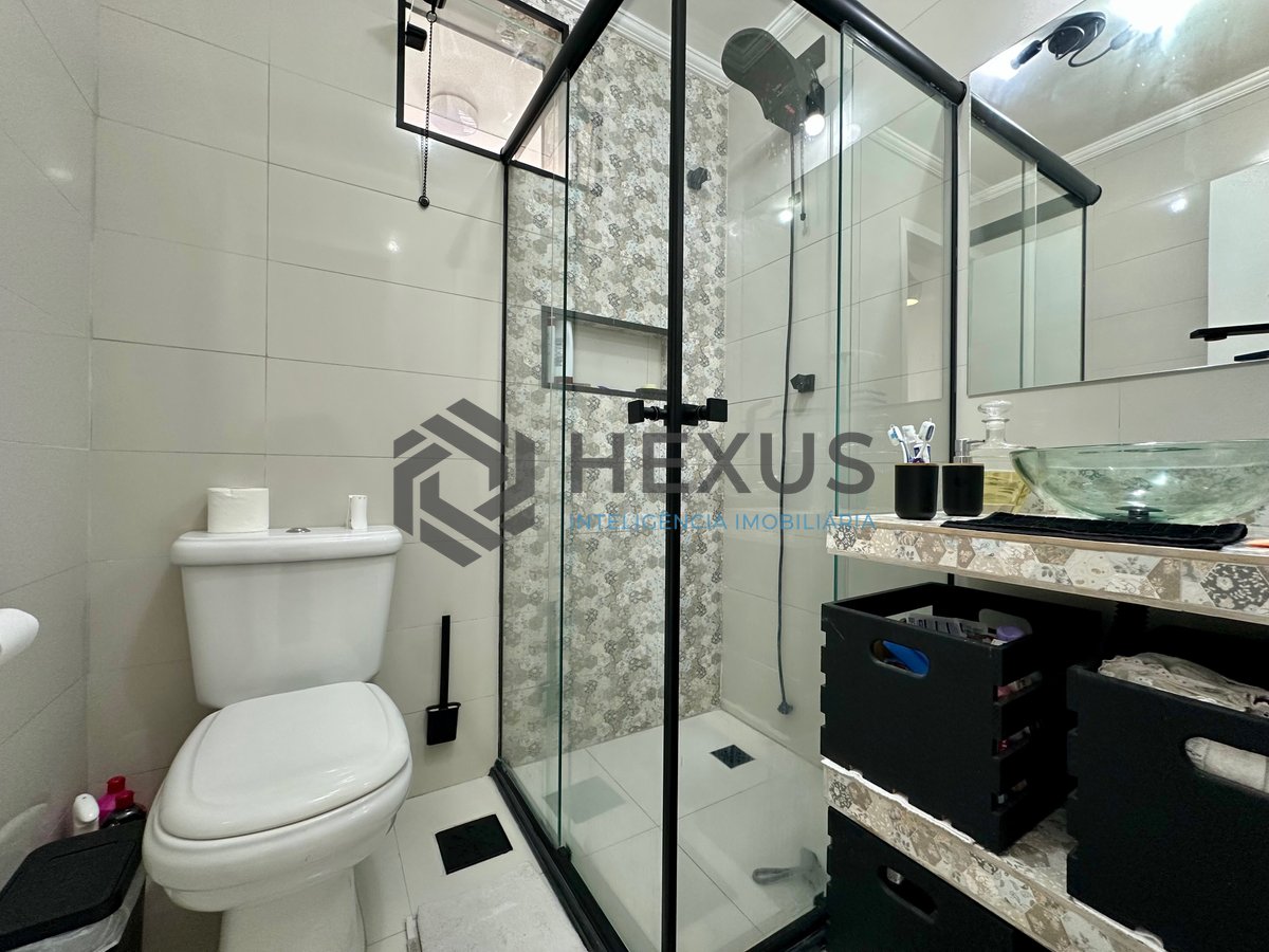 Foto 15 de Apartamento reformado com 2 dormitórios a 900m da Praia da Enseada – Região Tortugas