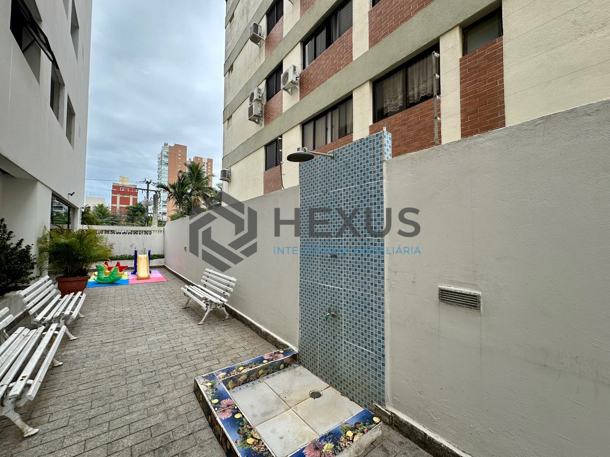 Foto 25 de Apartamento reformado com 2 dormitórios a 900m da Praia da Enseada – Região Tortugas