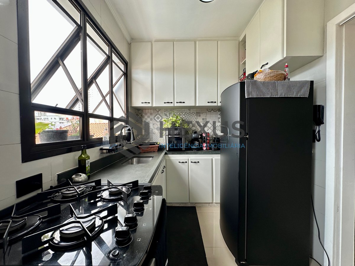 Foto 9 de Apartamento reformado com 2 dormitórios a 900m da Praia da Enseada – Região Tortugas