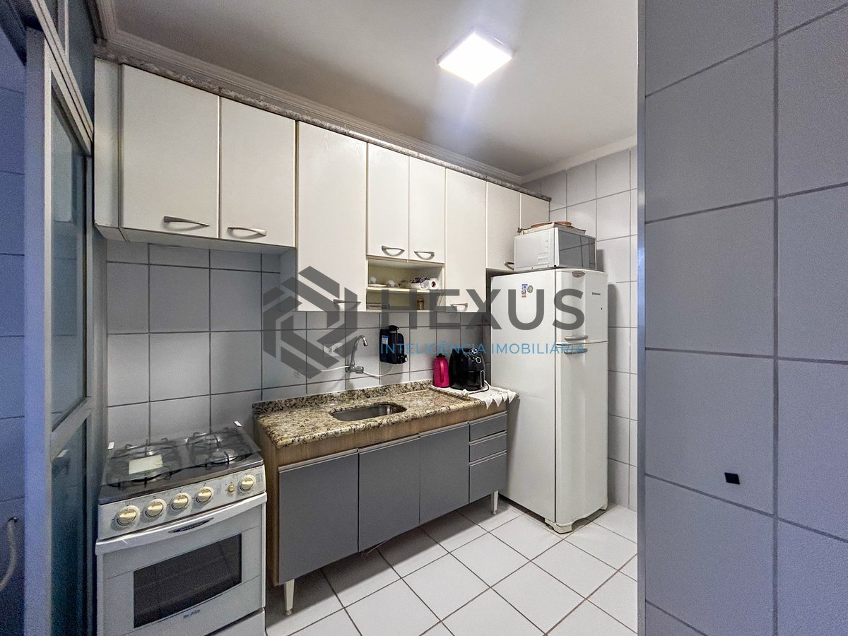 Foto 19 de Apartamento com varanda e lazer a 150m da praia na Enseada, Guarujá