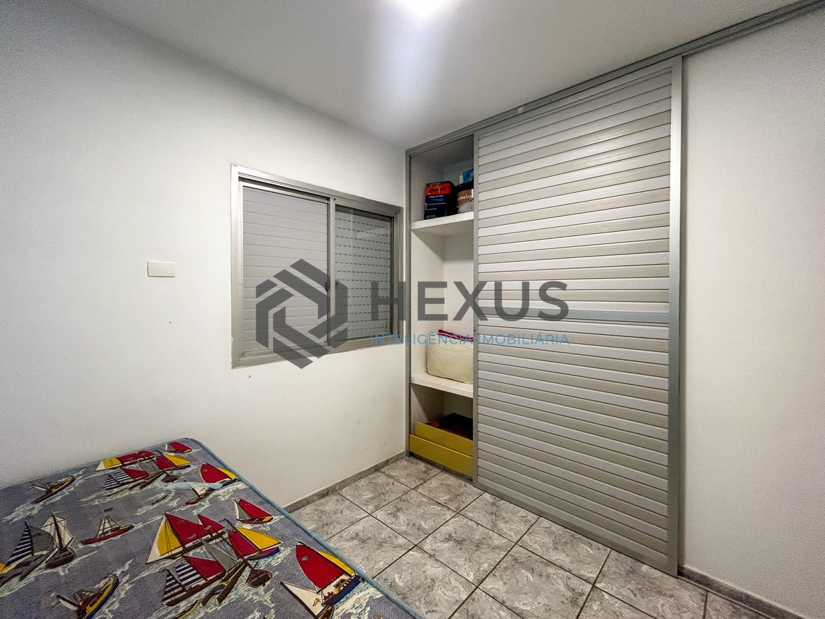Foto 10 de Apartamento com varanda e lazer a 150m da praia na Enseada, Guarujá