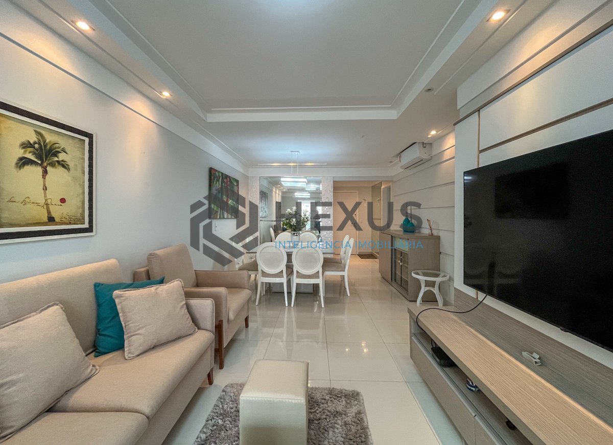 Foto 4 de Apartamento reformado frente mar com varanda gourmet vista mar com lazer na Pitangueiras, Guarujá