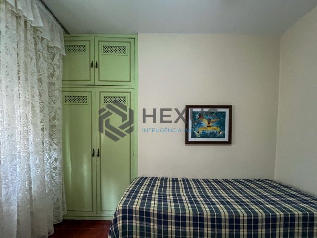 Foto 17 de Apartamento com varanda a 1 quadra do mar nas Pitangueiras, Guarujá
