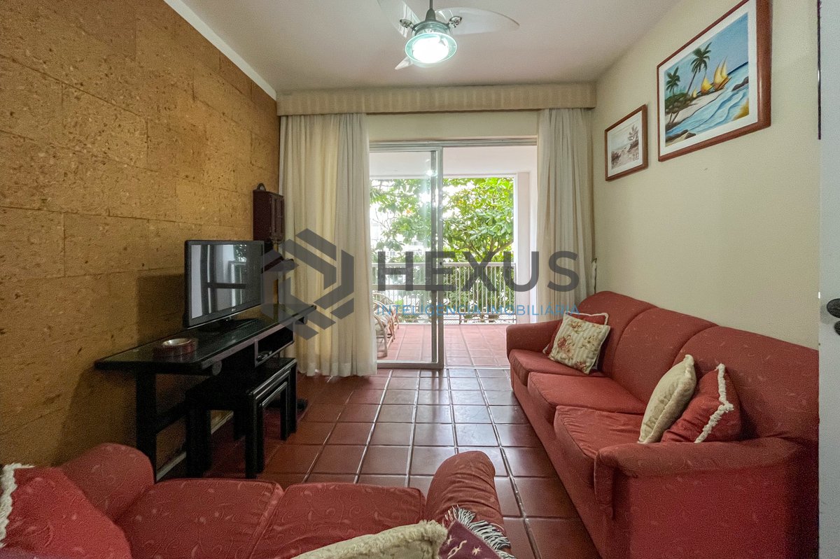Foto 6 de Apartamento com varanda a 1 quadra do mar nas Pitangueiras, Guarujá